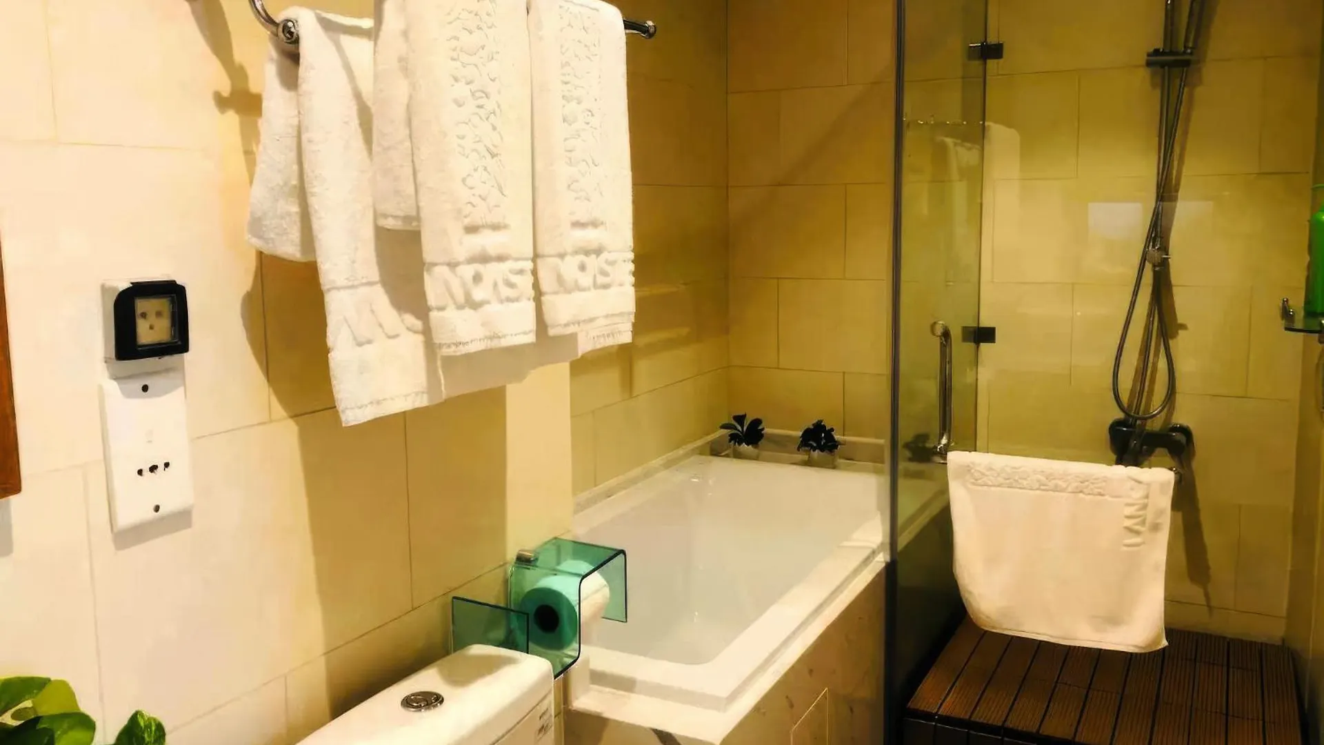 Apartment The Lancaster Suites - Japan Town D1 Ho Chi Minh City Vietnam