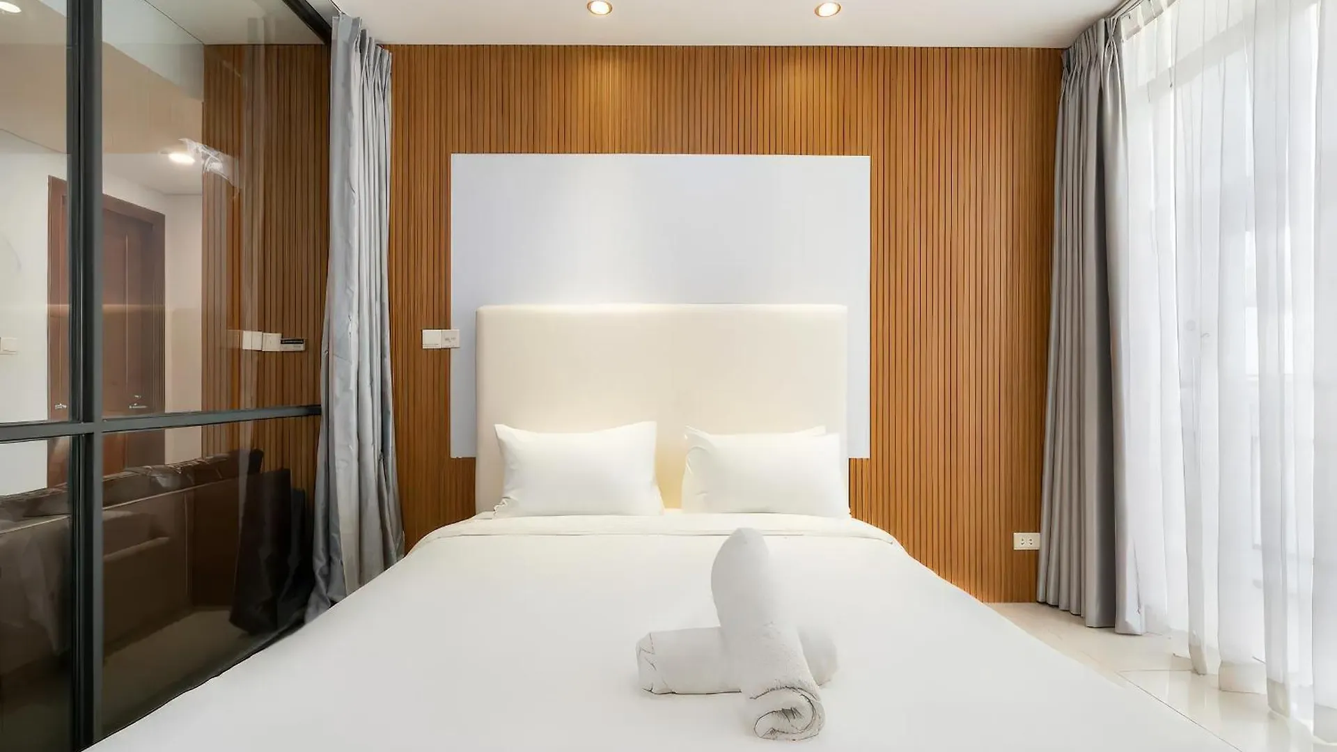 The Lancaster Suites - Japan Town D1 Ho Chi Minh City Apartment