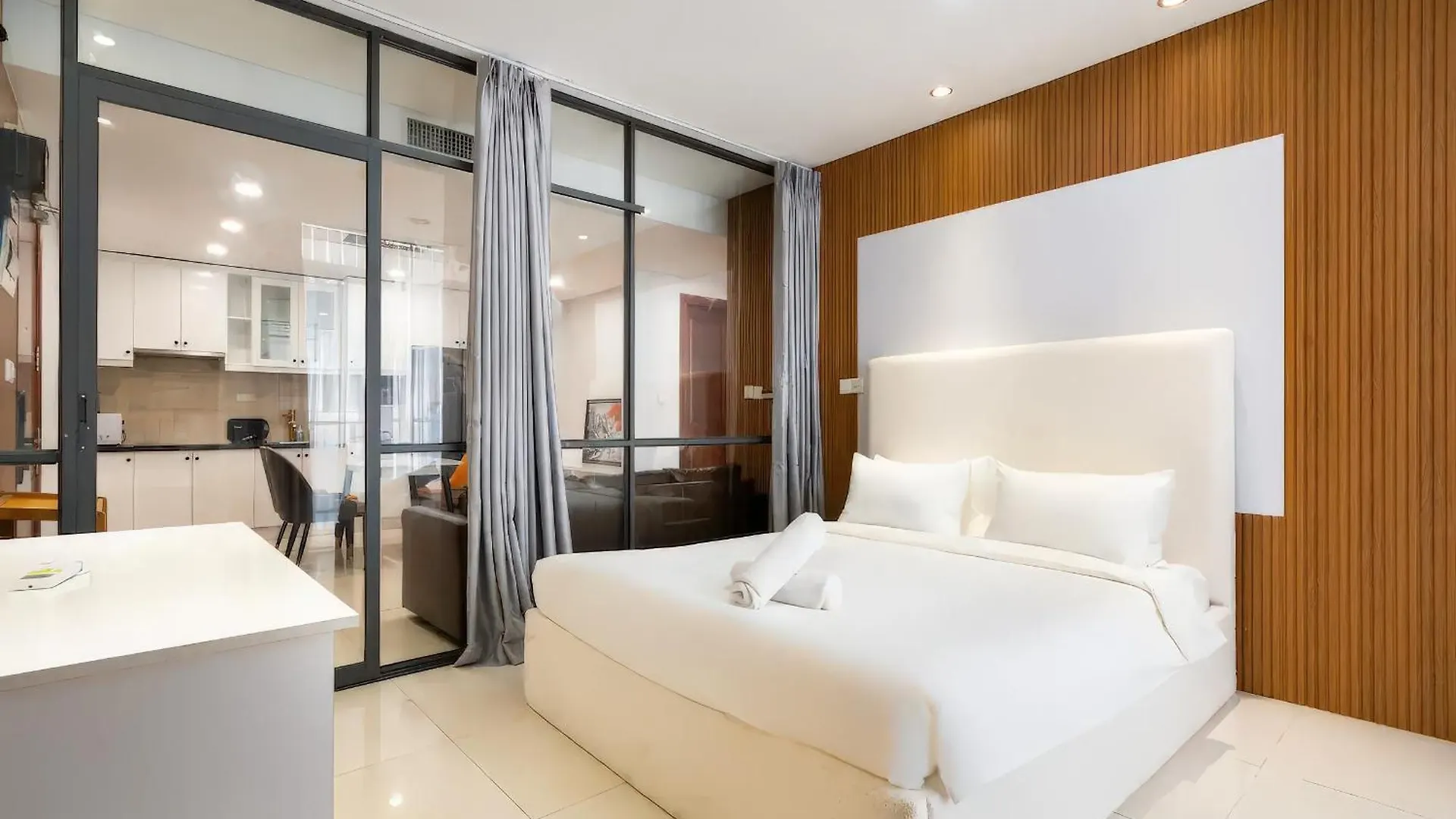 The Lancaster Suites - Japan Town D1 Ho Chi Minh City Apartment